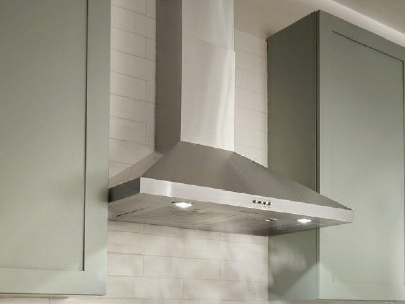 Stainless steel Whirlpool® ducted vent hood