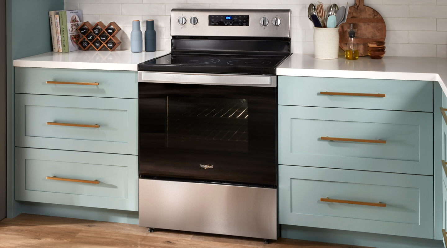 Modern kitchen with a Whirlpool® Oven