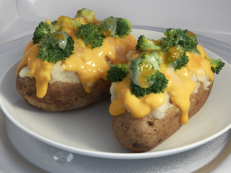 Baked potatoes with cheese