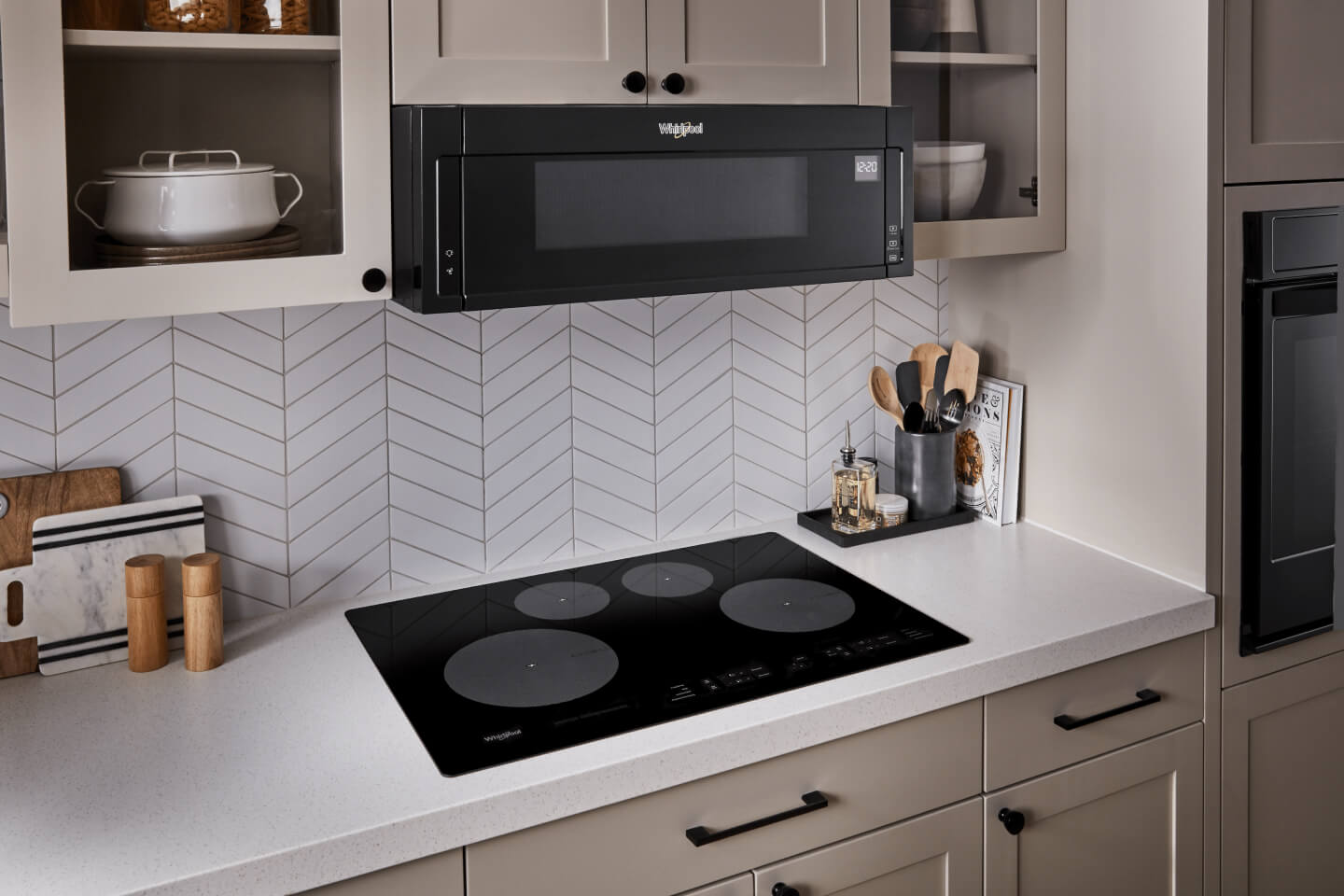 Whirlpool® Microwave above an induction cooktop