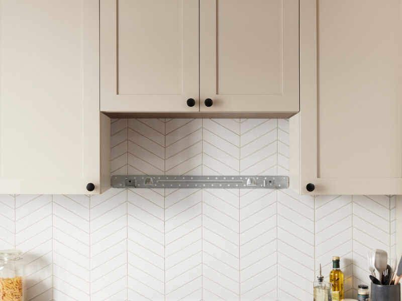 Cabinet cutout for a low profile microwave