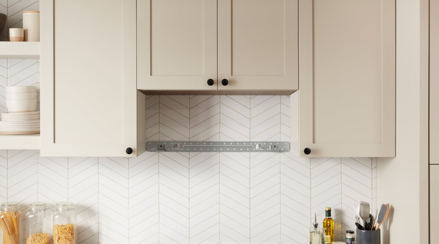 Cabinet cutout for a low profile microwave