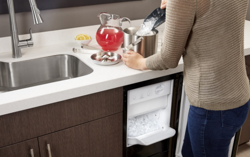 Whirlpool® Icemaker in kitchen