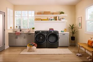 Whirlpool Smart Front Load Gas Dryer
